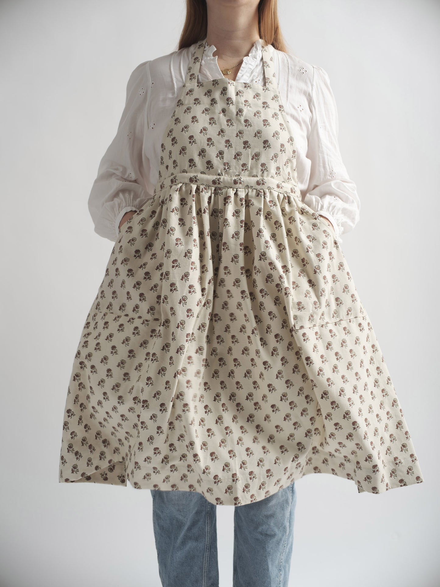 Organic Cotton Apron - Daisy block print in cedar