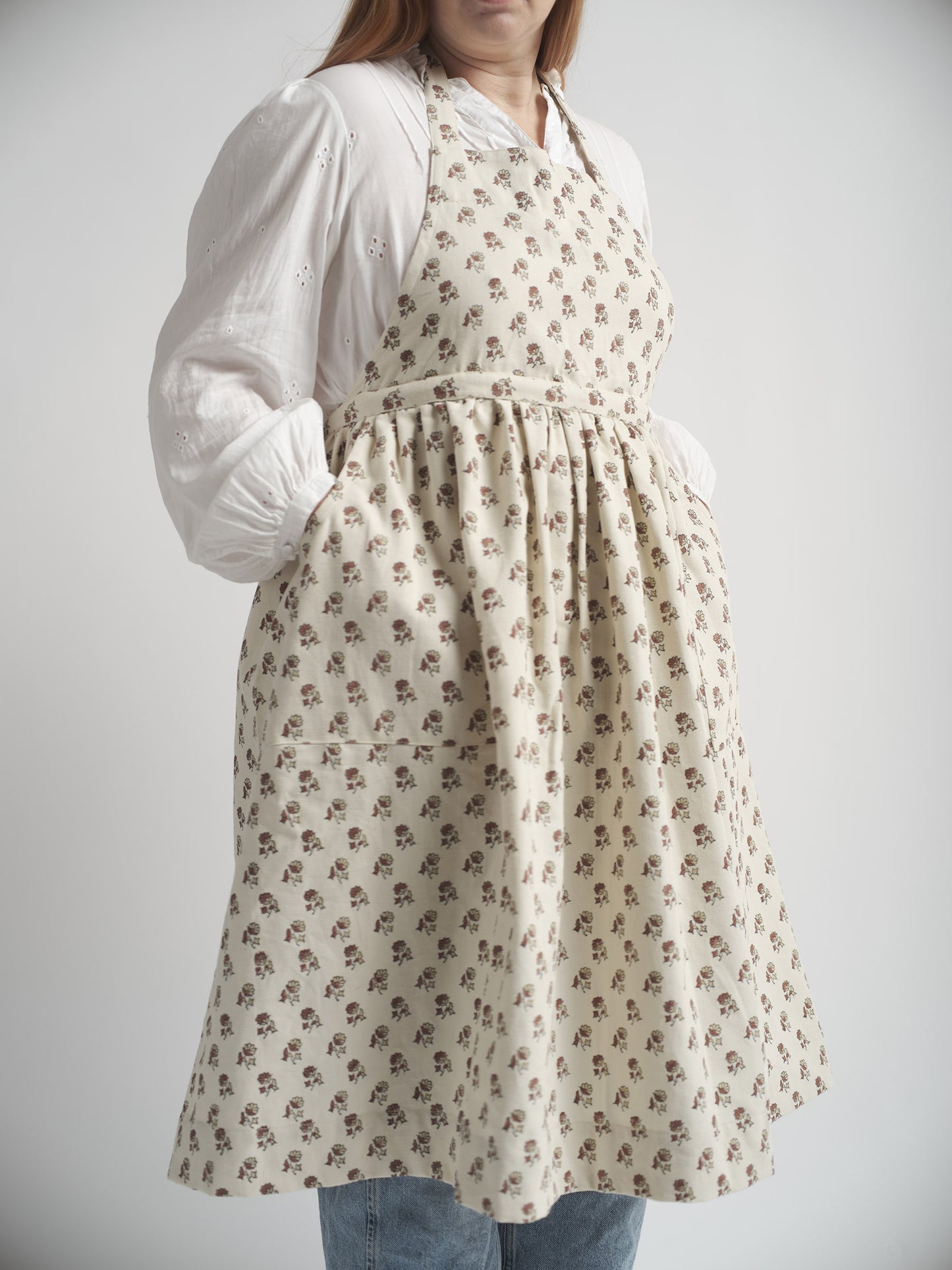 Organic Cotton Apron - Daisy block print in cedar